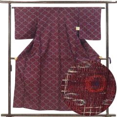 ウール着物 身丈153cm 裄64cm 前幅23cm 後幅30cm 袖丈49cm 袖幅32cm レディース 単衣 連続模様 裄Mサイズ 秋冬春用 ウール パープル 美品 リメイク リユース リサイクル【呉服のきくや】