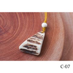 エゾ鹿 エゾシカ 鹿角皮玉 ネックレス ハンドメイド 手作り1点もの [C-07]