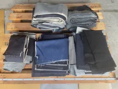 [約21kg] 国産デニム訳あり生地はぎれ詰め合わせ(ランダム)