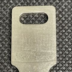 オフィス家具　鍵　中古　オカムラ　OK4925　書庫　ロッカー　デスク　メーカー純正