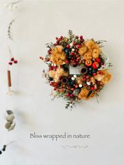 SALE‼️ 針葉樹とベルの横長スワッグ 37cm - メルカリ