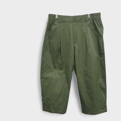 【美品】【noannu】『ノアンヌ』[カジュアルパンツ] 丈短め ウエストゴム カーキ系 大きいサイズ (3L) 商品A2323 管理D