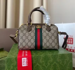 2025年最新】Gucci GG ショルダーバッグの人気アイテム - メルカリ 