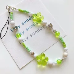 ハンドメイド໒꒱⋆happy グリーン フラワー ビーズ ストラップ スマホ
