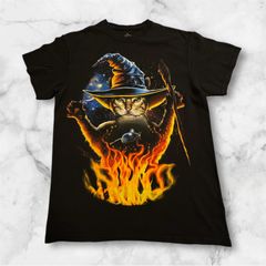 魔法使いネコ 炎 プリントTシャツ Mサイズ 黒
