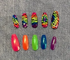 ネイルチップ　ハンドメイド　一点物　ロングバレリーナ　アニマル柄　レインボー　カラフル　アシンメトリー　派手　個性的　海外ネイル好き