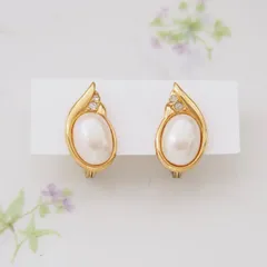 ヴィンテージ　MONET　モネ　ゴールドトーン　フェイクパール　イヤリング