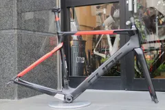 傷あり特価CUBE LITENING C62 58サイズフレームセット