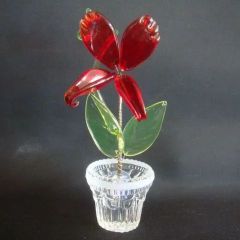 葉がウランガラスの花　byチェコボヘミアガラス