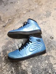 NIKE(ナイキ) エアジョーダン 1 陽極酸化 ユニバーシティー ブルー 285mm