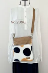 三毛猫柄　ボア　小さめサコッシュ　ファー　ショルダーバック　スマホショルダー　akaneko 猫バッグ　猫