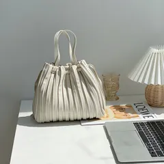☆ アイボリー ☆ ショルダーバッグ ショルダーバッグ 巾着 プリーツ レディース 巾着バッグ 巾着バック ショルダーバック ショルダー 肩掛け 斜めかけ 斜めかけバッグ 巾着型 2WAY かわいい 可愛い カジュアル 使いやすい オフィス 通勤 上品 仕事