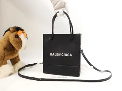 2024年最新】balenciaga バレンシアガ 斜め掛けショルダーバッグの人気 ...