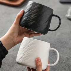 💐💐【500mlマットストーン柄マグカップセット】シンプル大容量陶器コーヒーカップ 304ステンレススプーン付き モダンで耐久性抜群 マットセラのサムネイル