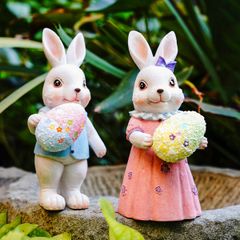 ウサギの陶器オーナメント 花冠付き さぁびん様専用です - メルカリ