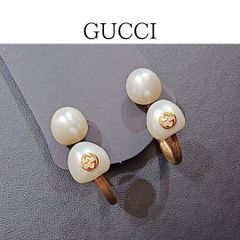 Gucci パール フラワーモチーフ ピアス - メルカリ