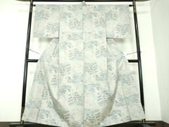 本場大島紬 特・横双絣 正絹 中古 ライトグレー 笹 水色 白大島 【mm49
