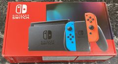 25. #1 Nintendo Switch 本体 Joy-Con (L) ネオンブルー/(R) ネオンレッド ※箱ダメージ有