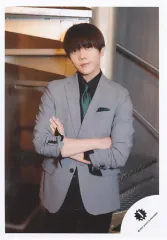 【中古】生写真(ジャニーズ) 7 MEN 侍/佐々木大光/膝上/「JOHNNYS’ IsLAND THE NEW WORLD」グッズオフショット/公式生写真