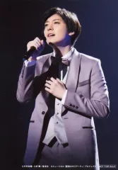 【中古】生写真(男性) 山本一慶(ルイス・ジェームズ・モリアーティ)/ライブフォト/Blu-ray「ミュージカル 憂国のモリアーティ コンサート」特設サイト早期予約特典舞台写真