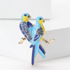 鳥 夫婦 ブローチ ブルー キラキラ 翼 羽 鳥類 巣作り 家族 ファミリー 野鳥 オス メス ギフト お揃い 贈り物 贈りもの 新品