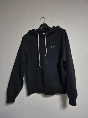 NIKE センタービッグ刺繍 ソロスウッシュ 袖ロゴ入り スウェット XL 黒 2025年最新】nike ソロ スウッシュの人気アイテム - メルカリ