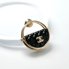 シャネル CHANEL ブローチ コサージュ ゴールド ブラック ココマーク マトラッセ ピンブローチ