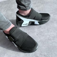 軽量！クロスゴムベルトスニーカー　BLACK