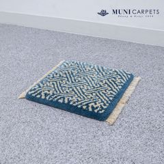 【展示品】MUNI ムニ シート クッション チェアラグ スクエア フリンジ 雷文 ブルー 定価17万