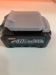 マキタ　純正バッテリー BL4025 40V 2.5A　未使用に近い　②