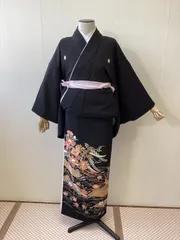 黒留袖　着物　リサイクル着物　袷　結婚式　花筏　裄67.5cm　h-363