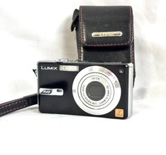 Panasonic DMC-FX7 パナソニック LUMIX ルミックス ブラック デジタルカメラ コンパクトデジタルカメラ コンデジ 専用ケース入り  現状品