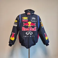 Red Bull 刺繍ロゴ ジャケット 新品未使用　 Lサイズ 希少 サイズL☆RED BULL レッドブル ロゴ刺繍 レーシング