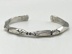 【ITHWSQSR89RK】BIG HAND ビッグハンド Silver インディアンジュエリー トライアングル バングル 26.3g