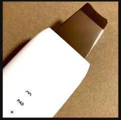 ꒰未使用꒱美肌ケア 美顔器 イオン導入導出 超音波ウォーターピーリング