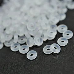 シリコンリング　約3mm 100個　ハンドメイド　天然石ブレスレット等　乳白色（白色）パーツ　ピアス保護