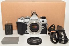 オリンパス OLYMPUS OM SYSTEM OM-5 ボディ シルバー