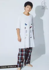 【中古】生写真(男性) 渋谷樹生/全身・衣装白・右向き・両手下・背景白・ロゴ「cube Infinity Artists」/C.I.A.presents「MISSION IN SUMMER」ランダムブロマイド