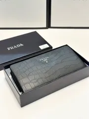 プラダ/財布、クレジットカードスロットに紙幣と手形を収納、両用のパスケース財布、一流の内蔵カードビット外に携帯電話ビットを付属する男性は必須[本日特価|新品未使用品]-MM輸入