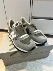 2025年最新】newbalance 990 v1の人気アイテム - メルカリ