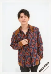 【中古】生写真(ジャニーズ) King ＆ Prince/平野紫耀/膝上・衣装青.赤.茶色・右手胸・左手ポケット/「King ＆ Prince CONCERT TOUR 2020 ～L＆～」グッズオフショット/公式生写真