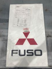 FUSO/たれゴム/白地/スリーダイヤ/ロゴ/三菱/トラック/キャンター/泥除け/化粧/デコトラ/純正部品/エンブレム/MITSUBISHI/ふそう/2トン/3ｔ車/マッドガード/ファイター