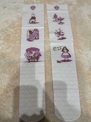 オフホワイト ピンク アリス柄 ニーハイソックス 靴下 ベイビーザスターズシャインブライト0087