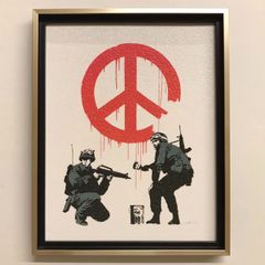 額装品/バンクシー/Girl Searching Soldier/ポスター - メルカリ