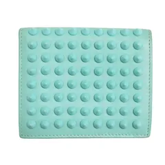 Christian Louboutin クリスチャンルブタン 財布 ミント / スパイク コンパクト ウォレット / 財布 2つ折り / スタッズ レザー 本革 / イタリア製 / ファッション アイテム 小物【レディース】【中古】のサムネイル