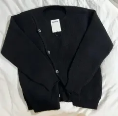 2025年最新】jacquemus カーディガン メンズの人気アイテム - メルカリ