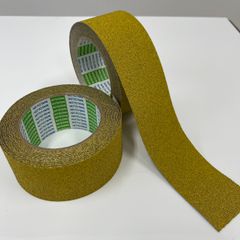日東電工　すべり止めテープ　転倒防止　スリップ防止　滑りどめ　ツルツル　防災用品