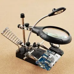 【特売】精密 作業 用 スタンド ルーペ 固定 クリップ & はんだ ごて スタンド & 電池 & クリーニング クロス 付き (5LED ライト 分離型 拡大 鏡 2種類 付き)