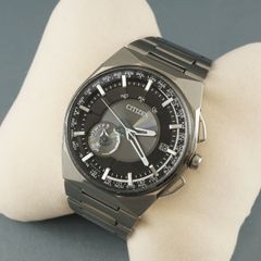 CITIZEN シチズン 腕時計 USED美品 エコドライブ サテライトウェーブ ソーラー充電 衛星電波 チタン CC2006-53E メンズ X7050
