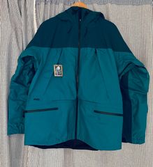 patagonia エンカプシル・ダウン・ビレイ・パーカー　1000着限定！ 史上最高のダウン・パーカが数量限定で再販 ＊丸の内ストアは9月